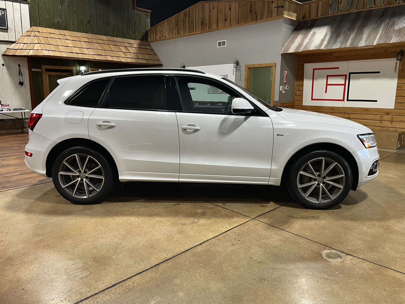 2016 Audi Q5 3.0T Premium Plus S line photo 3